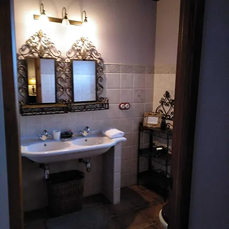 Hotel La Del Canal 5*