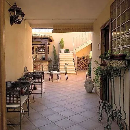 La Del Canal Hotel