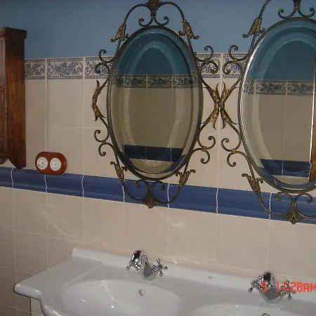 Hotel La Del Canal 5*