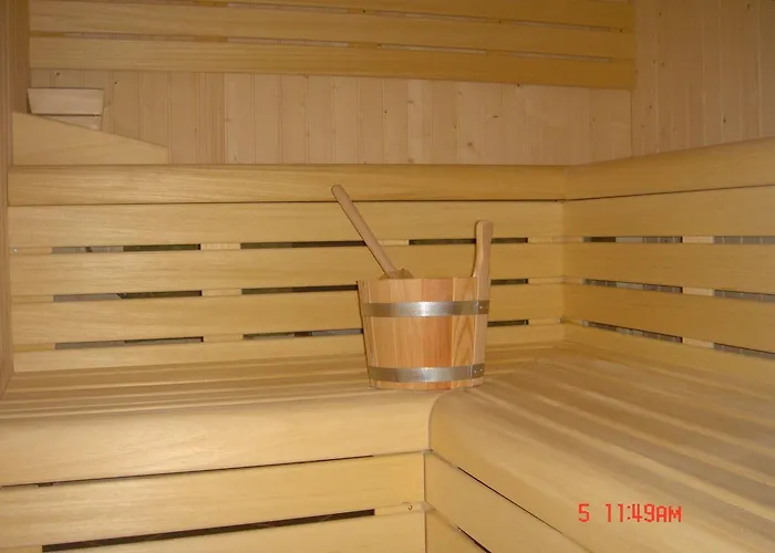 La Del Canal 5* Villanueva de San Mancio